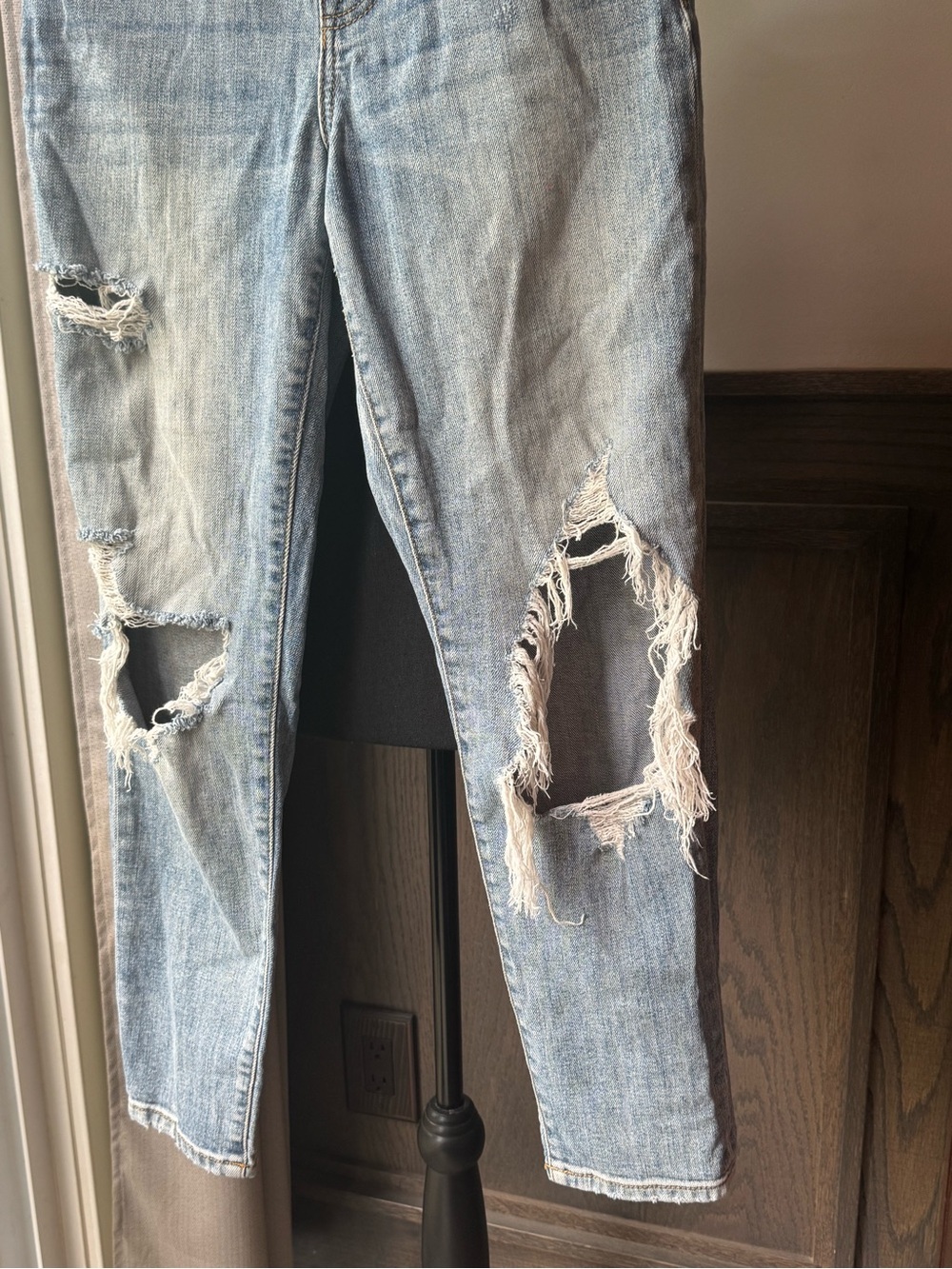Willow + Root Distressed Denim Jeans Sz 27 - Picture 3 of 6